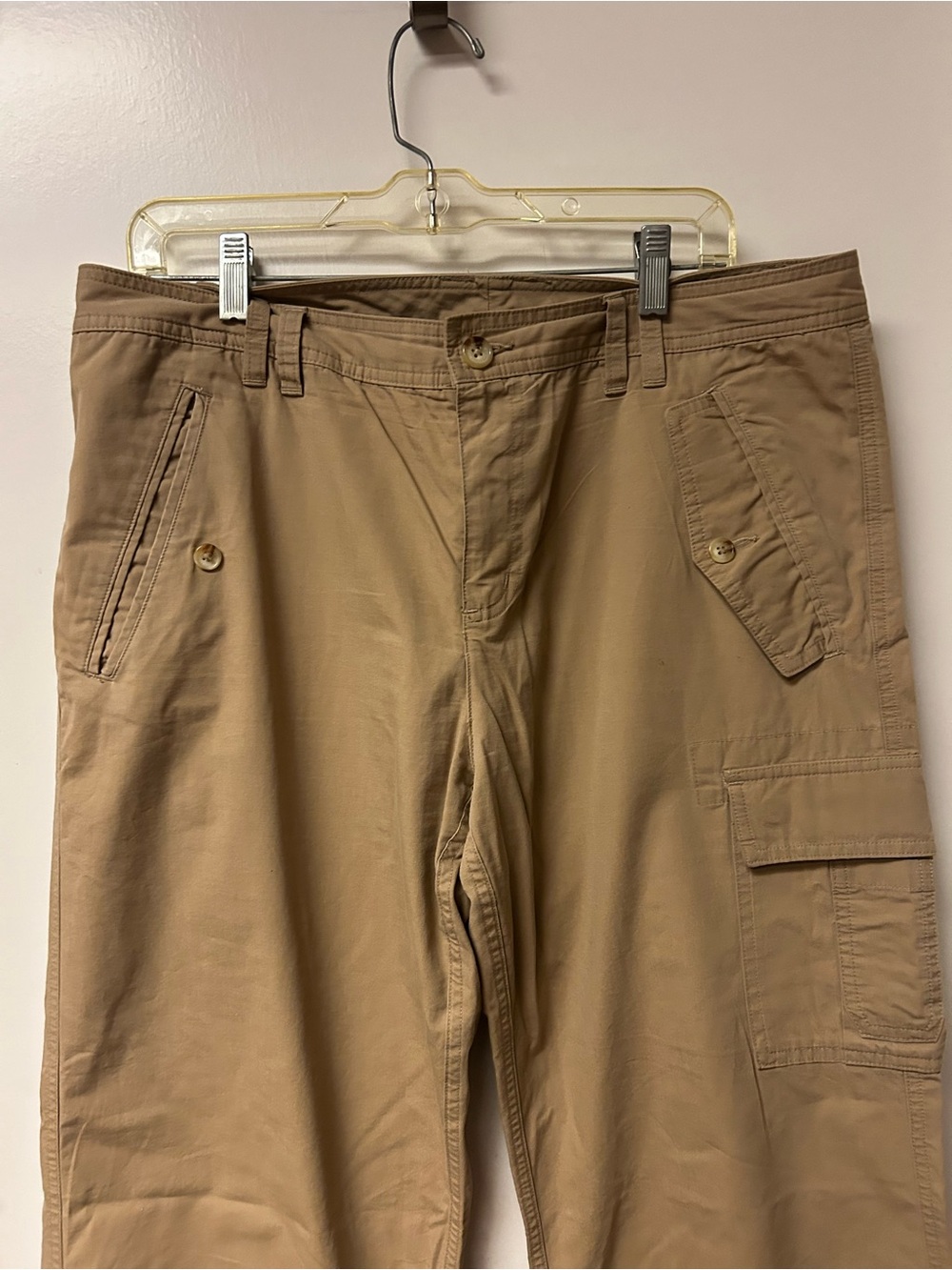 Women’s American Living Tan kaki Cargo Pants - Classic Utility Style